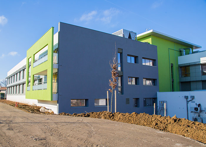 Isolation extérieure d'une clinique