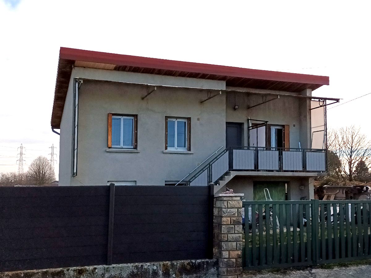 Maison avant isolation extérieure à Nyvroz